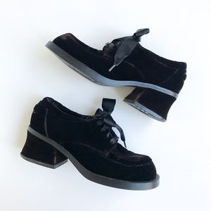 Vintage • velvet platform shoes
